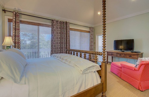 Debordieu Colony House | Stunning Upscale Lakeside Home Sans Souci