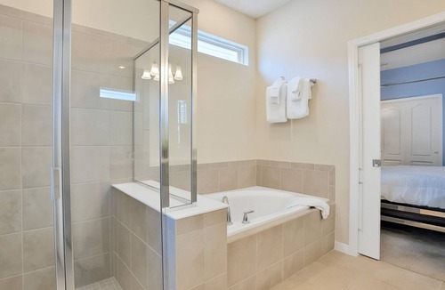 Loughman Bed & Breakfast | Styled Bedrooms in a Resort