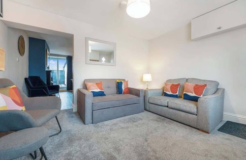 North Bitchburn House | Stylish 2 Bedroom in Bishop Auckland with Parking