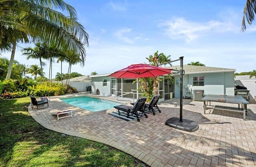 Riverside House | Stylish 2-Bedroom, 2-Bathroom Home with Pool – Just Steps from the Beach!