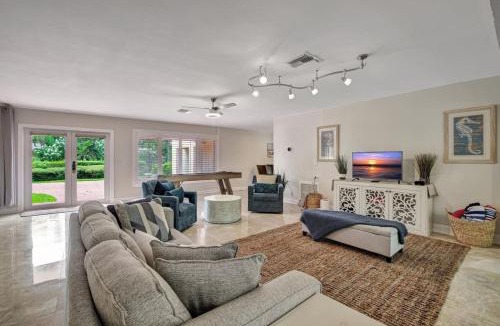 Lauderdale-by-the-Sea House | Stylish 2br 3ba with Heated Pool plus Beach Walkable
