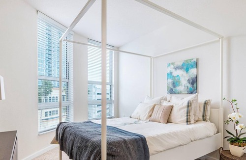 Channel District Apartment | Stylish & Serene 1-BD Oasis in Vibrant Channelside