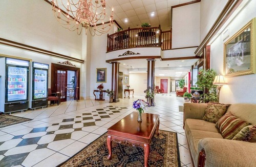 Jonesboro Apartment | Suite - 2 Queen Bed Accessible Non Smoking