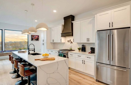 Hurwood Heights House | Summer rooftop hot tub, sauna, outdoor kitchen near Broadway