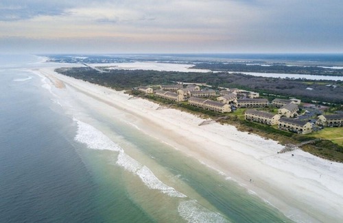 Crescent Beach Apartment | Summerhouse 106 condo