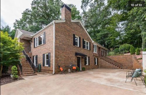 Loring Heights Apartment | Sun-Filled and Spacious One-Level Buckhead Oasis