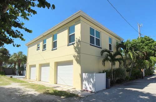 Pass-a-Grille Apartment | Sun, Sand & Serenity: Your Fully Renovated Pass-A-Grille Beach Retreat Awaits