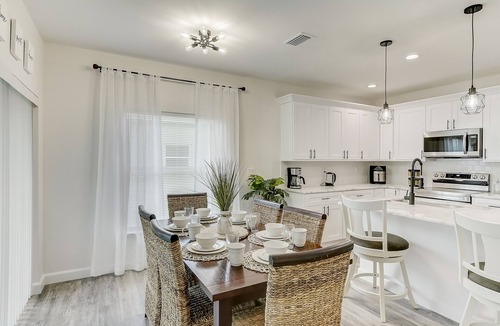 Oakland Hills House | Sunny beach/golfing/fishing family gateway!