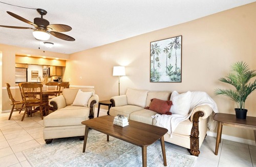Avon By The Sea Condo | Sunny Cocoa Beach Condo I Steps from the Pier, Private Balcony, & BBQ Grills 🏖️