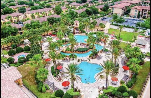 Regal Palms House | Sunny Paradise: Your Ultimate Disney Escape Just Miles from the Magic!