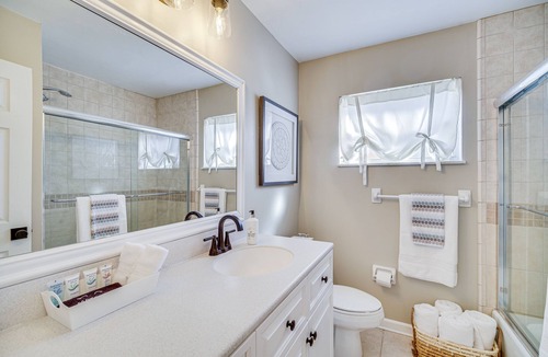 North River Shores House | Sunny Stuart Vacation Rental w/ Lanai & Pool!