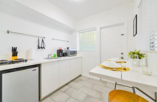 Northeast Miami Apartment | Sunny Studio in the Heart of Miami