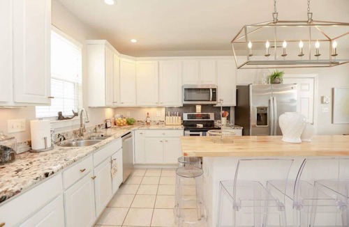 Dam Neck House | Sunrise Inlet Views 4BD Quick Walk to Beach
