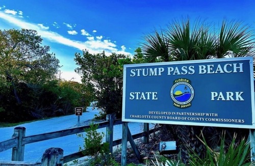 Englewood House | Sunset Beach Getaway minutes away from PARADISE!