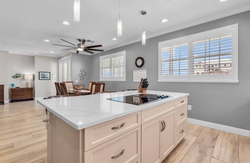 Mid Island House | Sunset Breeze - Five Bedroom House, Sleeps 10