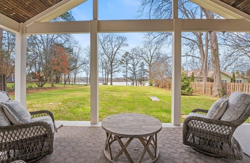Winchester Cottage | Sunset Cottage on Tims Ford Lake with Private Boat Dock