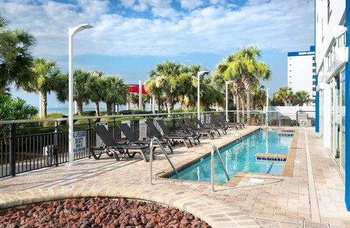 Downtown Myrtle Beach Condo | Sunset Seclusion Duplex 2BR, 2 Balconies