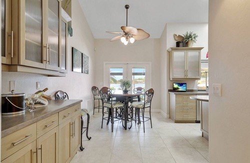 Pelican House | Sunsets, Warm Pool -Million Dollar View -See our Video/360 Tour/5-star reviews