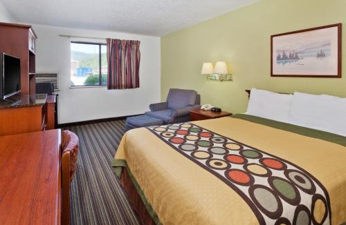 Lookout Valley Neighborhood Association Hotel | Super 8 by Wyndham Chattanooga Lookout Mountain TN