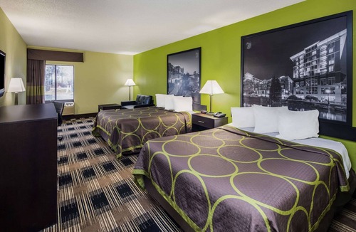 Greer Hotel | Super 8 by Wyndham Greer/Spartanburg Area
