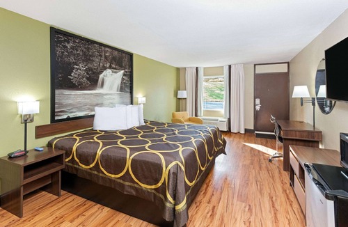 Lynn Garden Hotel | Super 8 by Wyndham Kingsport