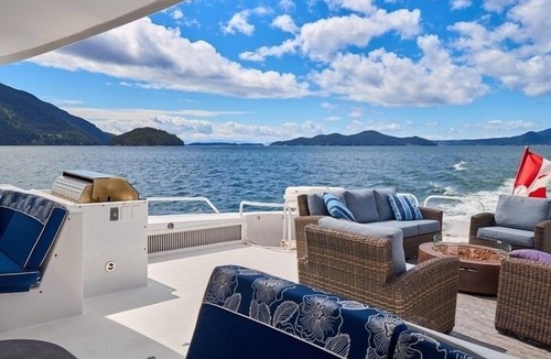 Westshore Boat Rental | Superyacht Bahamas PrivateCruise