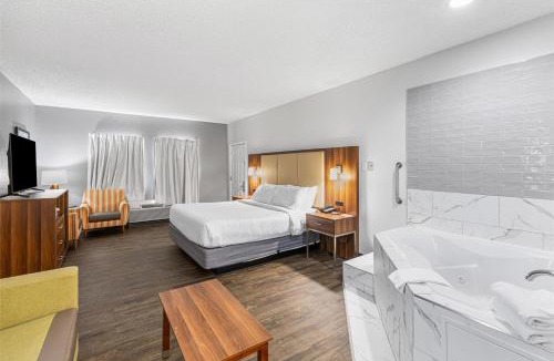 Helen Hotel | SureStay Hotel by Best Western Helen Downtown