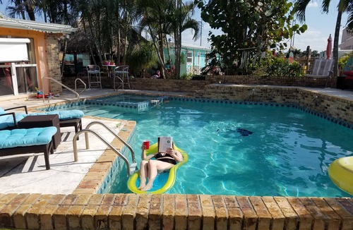 Greenacres Apartment | Susan and Ledifs Tropical Hideaway