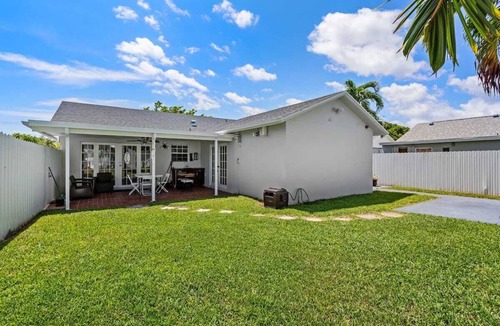 Cutler Bay House | SW Miami Oasis with playroom & basketball hoop