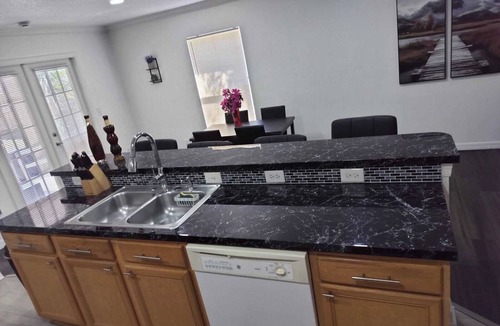 Sulphur Springs House | Sweet Brooks Place 3-bedroom house with WiFi, AC in welcoming Tampa