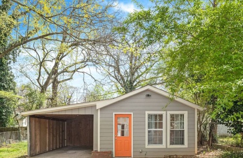 Sylvan Hills House | Sweet Sylvan Tiny House · Sweet Sylvan Hills Tiny House-6 mins off I/75