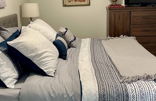Capitol Hill Condo | Tallahassee Center 1 Bed 1.5 Bath - Downtown and Close to Everything!