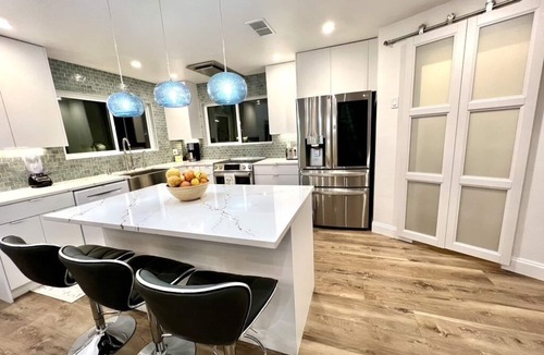 Telogia House | Tallahassee Lake Talquin High-End Modern Style Open Light
