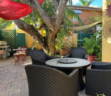 Old Northwood Historic District House | Tango Mango House with Private Hot Tub
