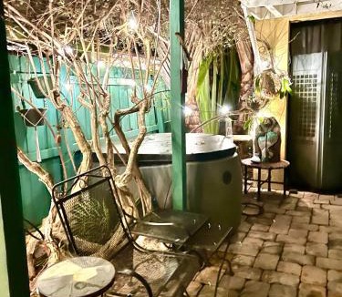 Old Northwood Historic District House | Tango Mango House with Private Hot Tub