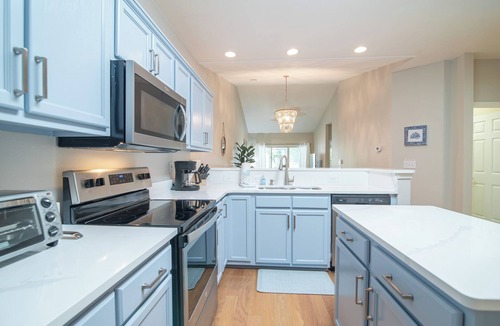 Pawleys Island Condo | TB 81C Updated and spacious condo in True Blue with pool access