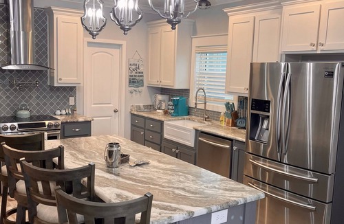 Navarre Beach House | “Tequila Sunrise” Luxury Home, Elevator, Pool, Free Golf Cart