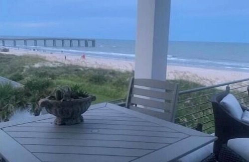 St. Augustine Beach House | The BEACH HOUSE at the Pier