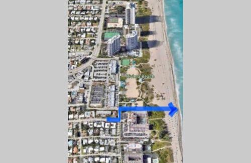 Palm Beach Shores House | The Beach House at Seascape Steps from the Beach, Marina and Shops!
