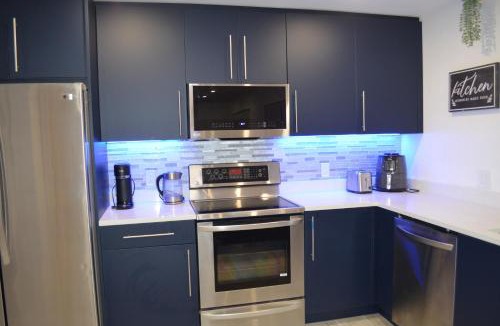 Jog Road House | The Beach Nest - Delray Getaway