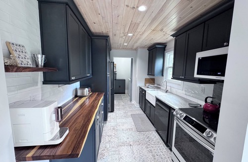 Davidson Other | The Blue Hen - Charming 3 bedroom in Davidson