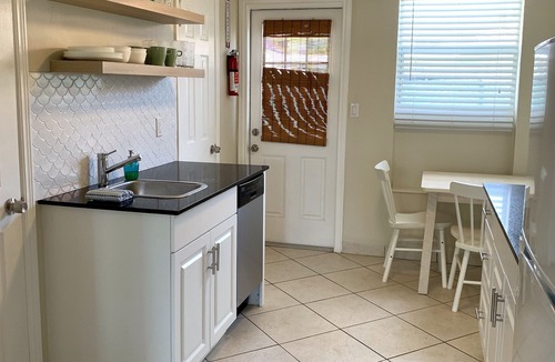 Royal Poinciana House | THE BUSH HOUSE - Premium House for 2 1BR 1BA Studio