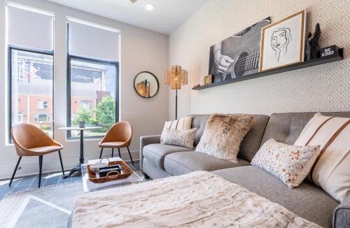 Hillsboro Village House | The Commodore by Stay Local Nashville