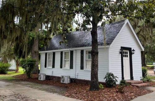Georgetown Cabin | The Crescent Cabin at Wedgefield Country Club