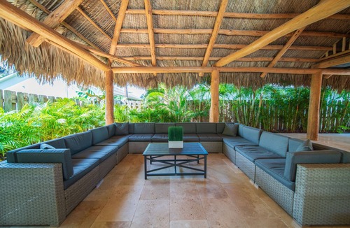 Tropic Palms House | The Delray Palms🌴 Tiki Haven of Bliss Saltwater Splash & Play 4BD Live Vibes