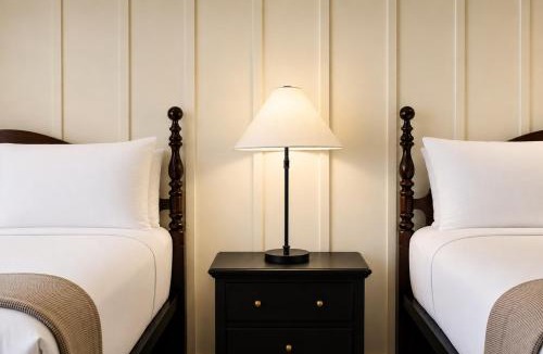 Dillard Hotel | The Dillard House
