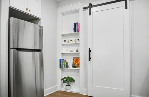 Atlanta House | The Dresden Den - Private Guest Suite & Covered Parking