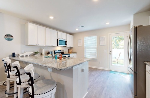 Ocean Isle Beach House | The Edge Of The Ocean: Close to Beach!