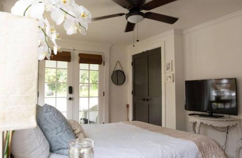 Fairhope Apartment | The Fairhope Bay Room
