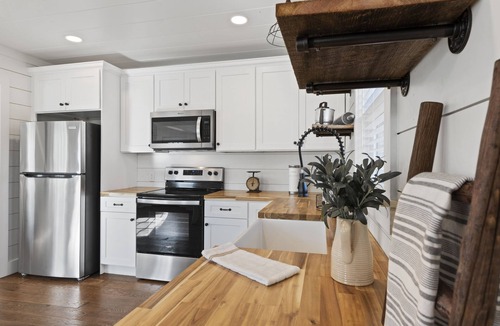 Fort Payne Other | The Farmhouse @ Desoto Farms with Hot Tub!